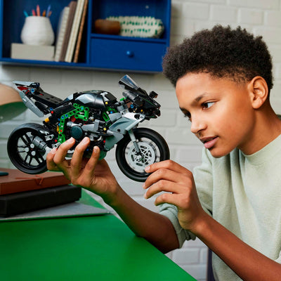 Lego Lego Technic 42170 Kawasaki Ninja H2R Motor