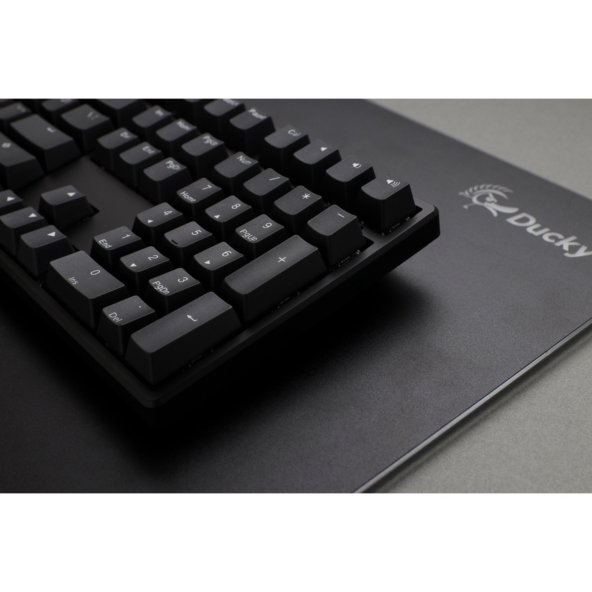 Ducky Origin Phantom Black