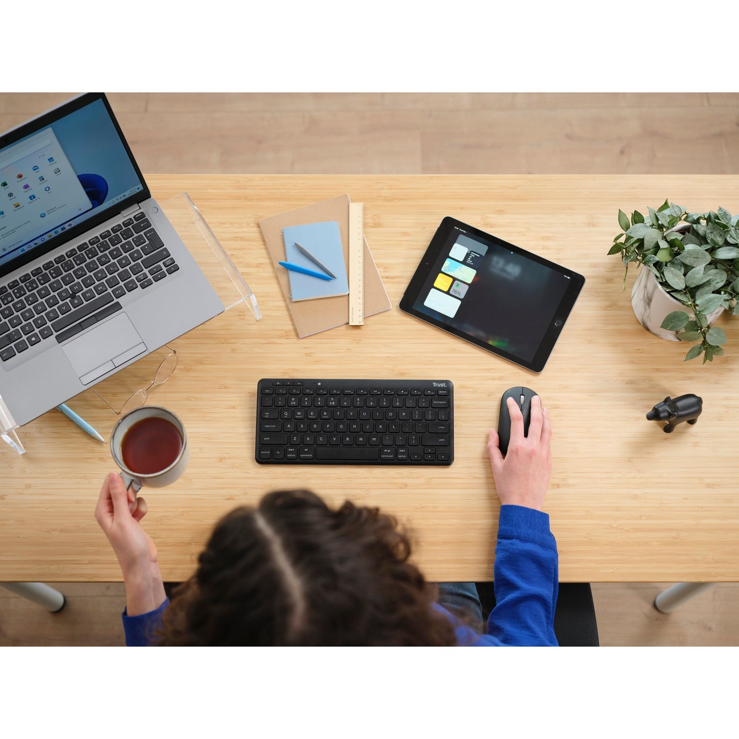 Faites confiance au clavier sans fil compact Lyra compact
