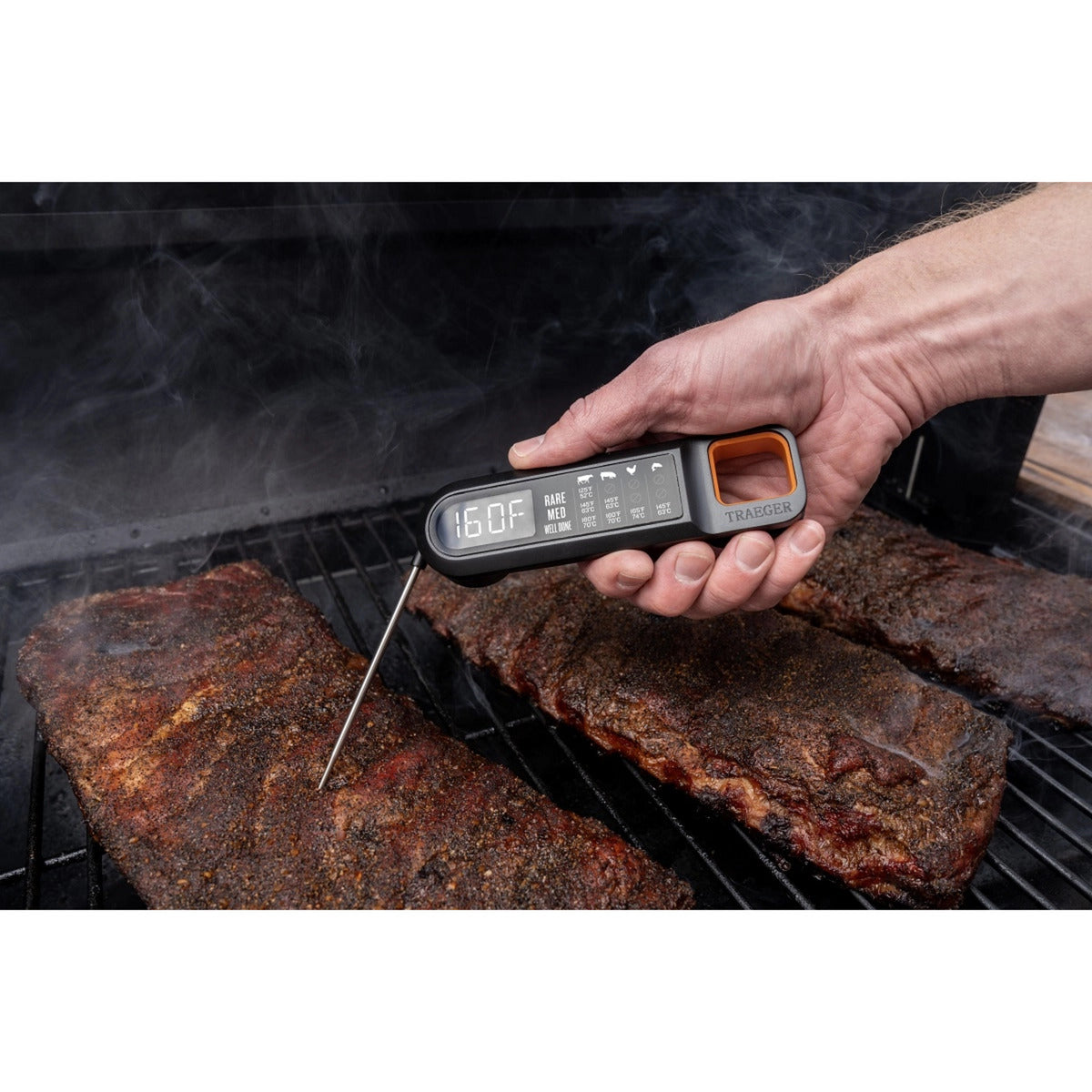 Thermomètre à viande Traeger à lecture instantanée (écran LCD, magnétique, adapté au crochet p.a.l.)