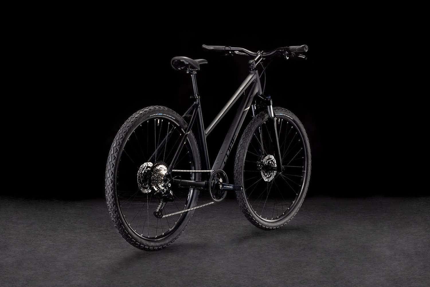 Cube nature one lady black'n'black