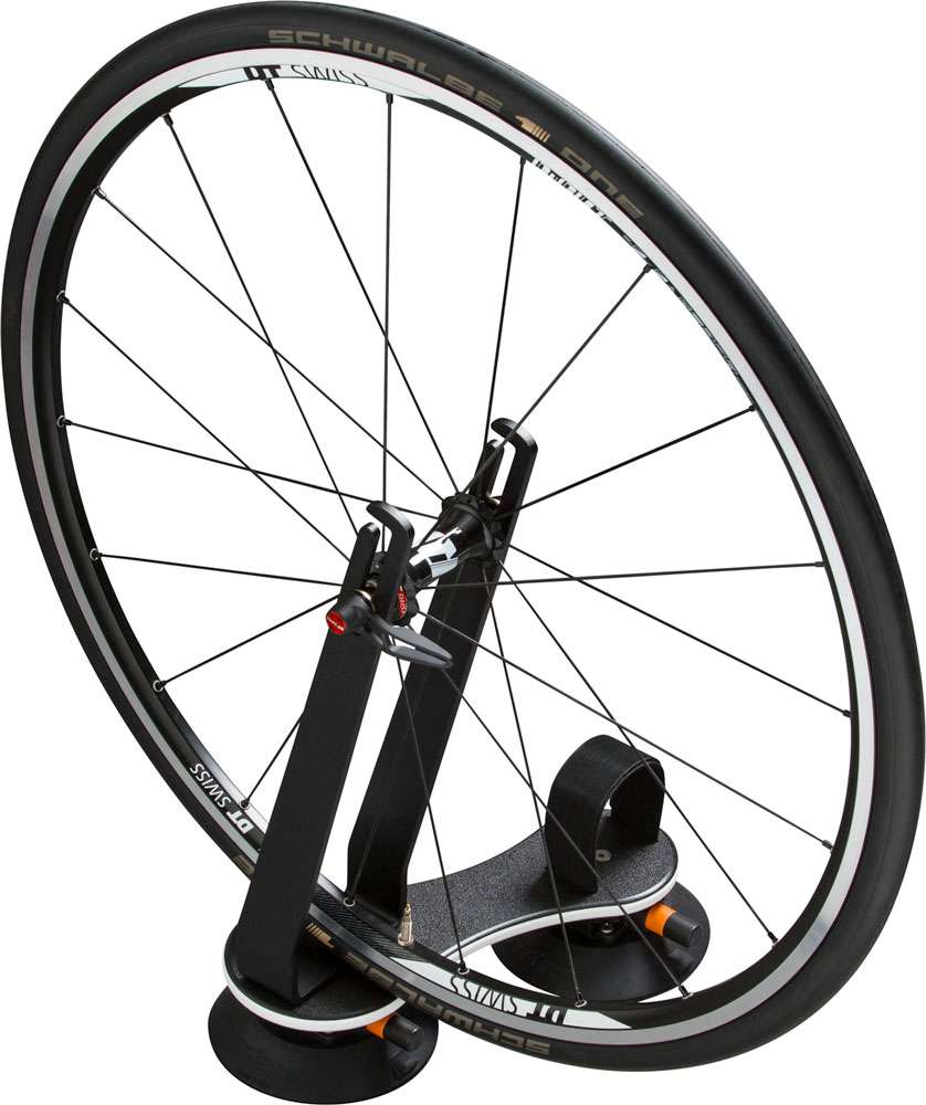 Mise à niveau du support de roue avant du poste de pilotage Seasucker pour galerie de toit
