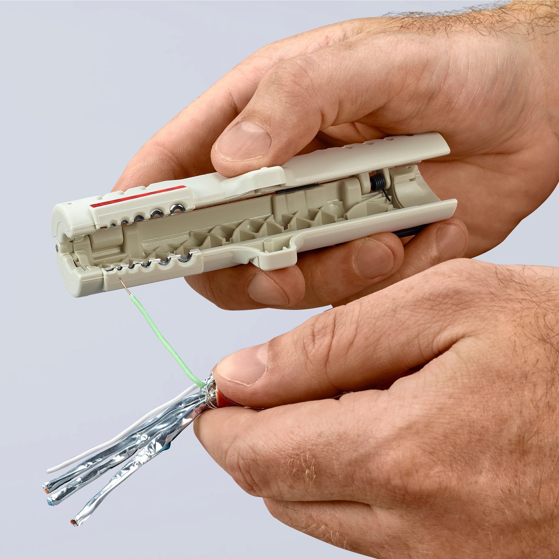 Stripper à câble Knipex 1665125SB