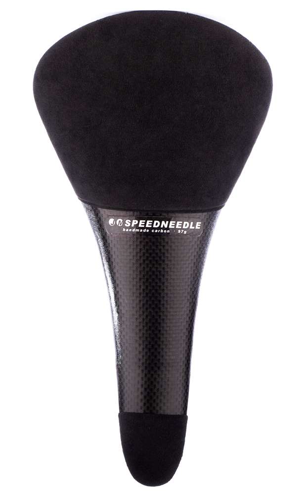 Selle Tune speedneedle en alcantara en carbone