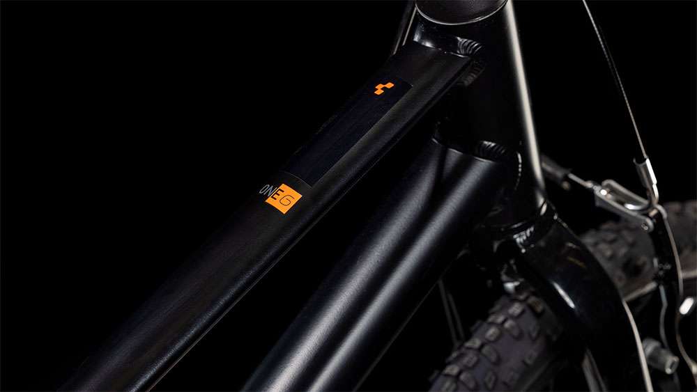 Cube numove 160 noir et orange