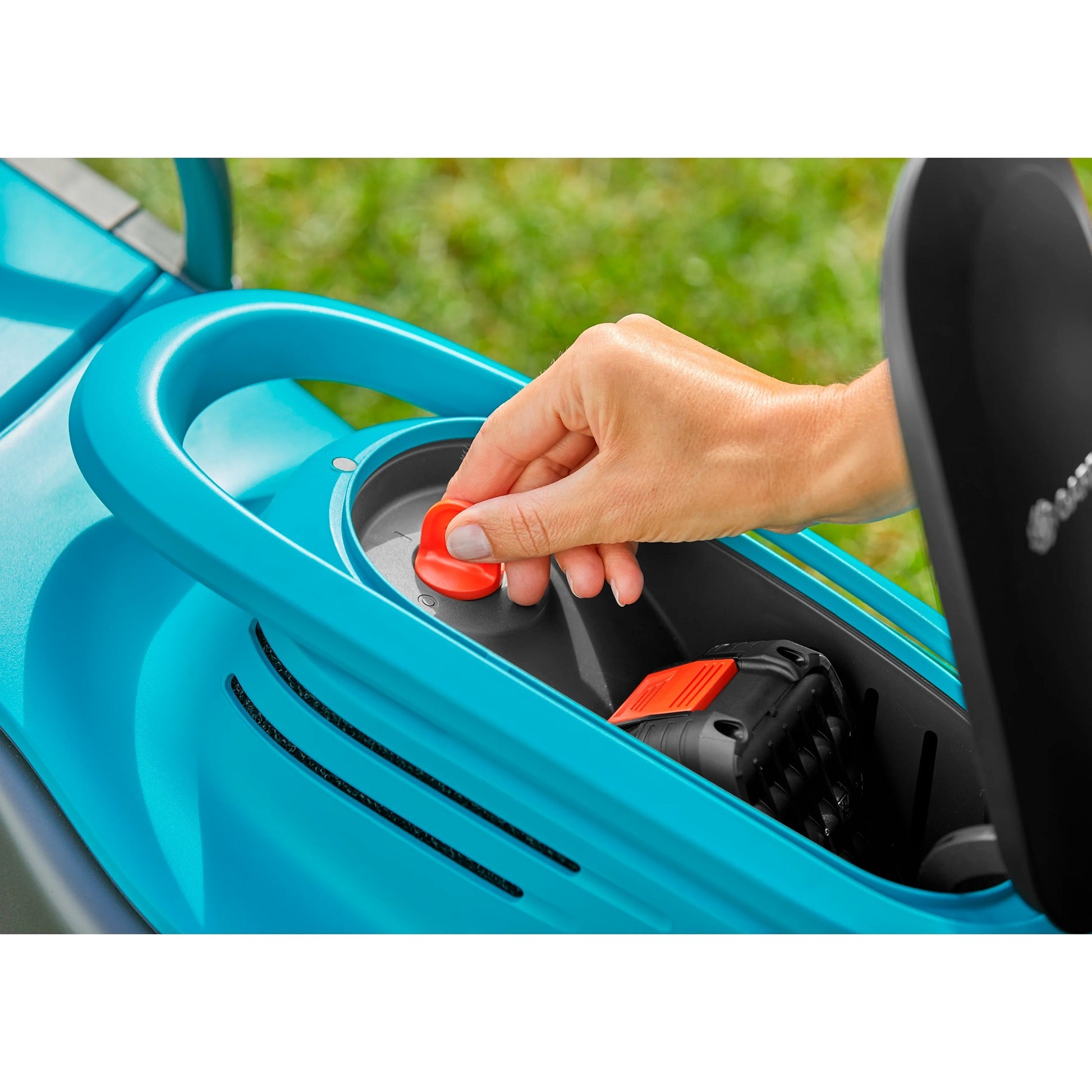 Gardena Accugrashaaier Powermax 30 18V P4A Set