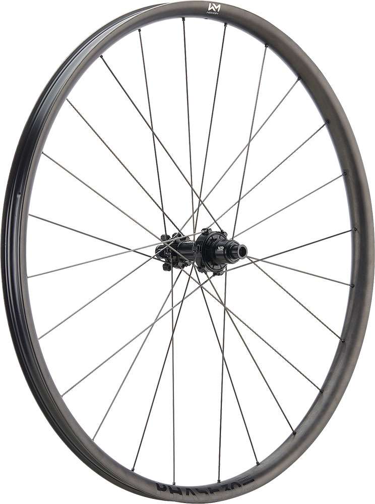 Roue arrière Newmen phase 30 light vonoa 29 6 boulons 12x148 fade carbone