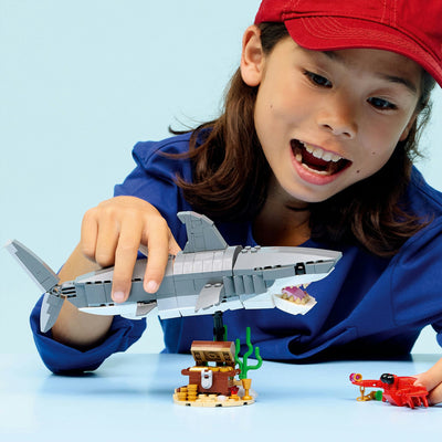 Lego Creator 31381 requin féroce avec coffre au trésor