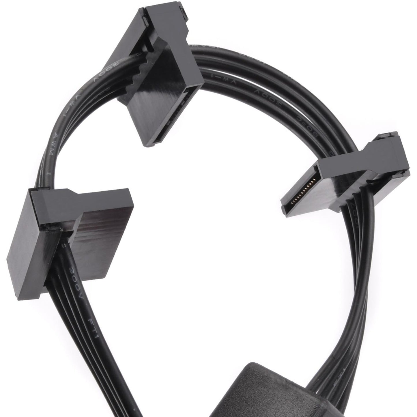 Silverstone SST-CP06-E4, 1x Sata à 15 broches> 4x Sata à 15 broches