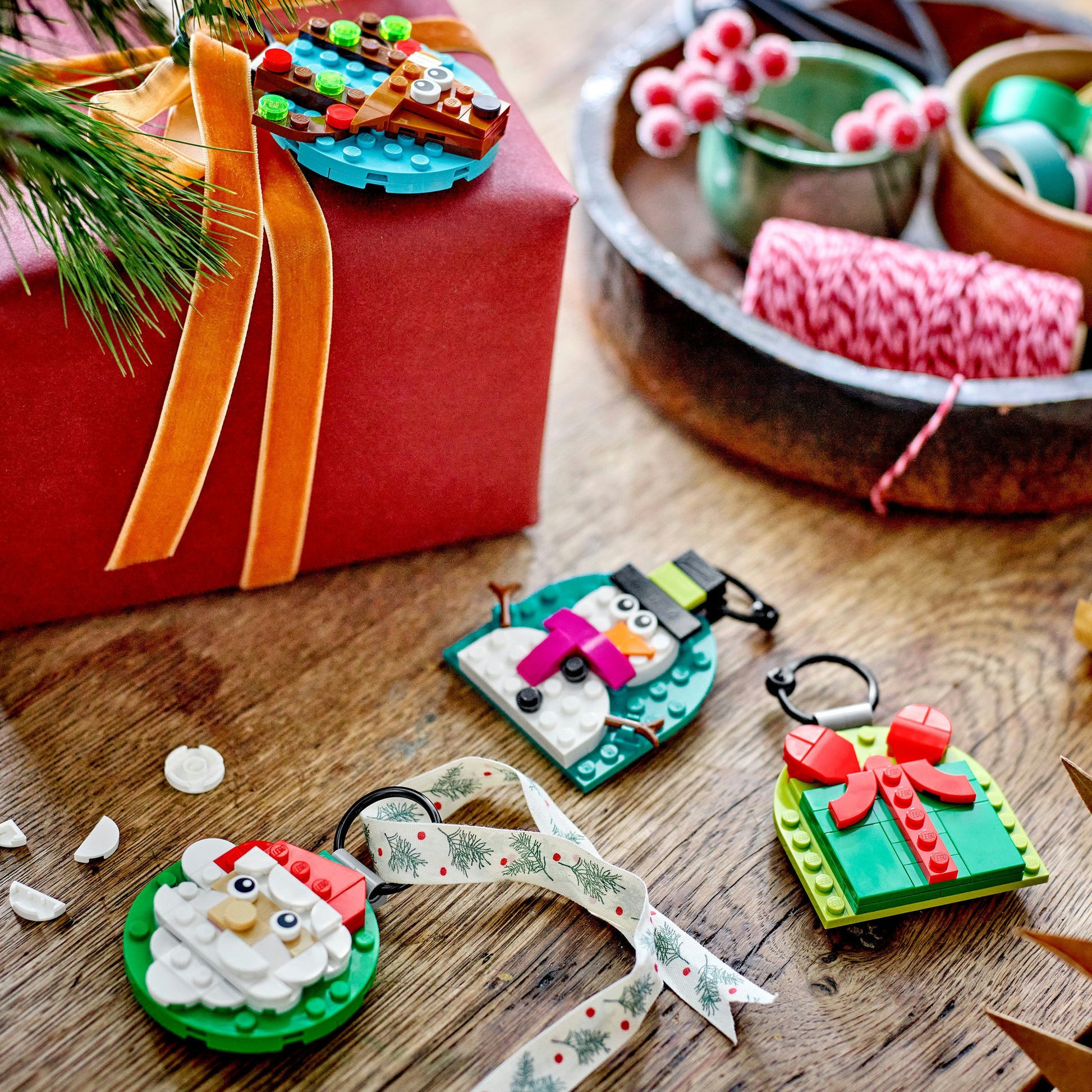 Lego 40744 saisons de jolies décorations de Noël | 2 pièces