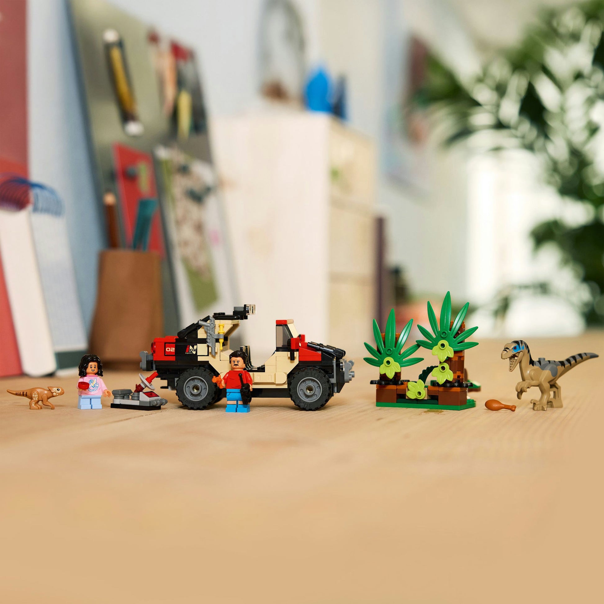 LEGO Jurassic World 76972 Offroad Eaptorontnapping