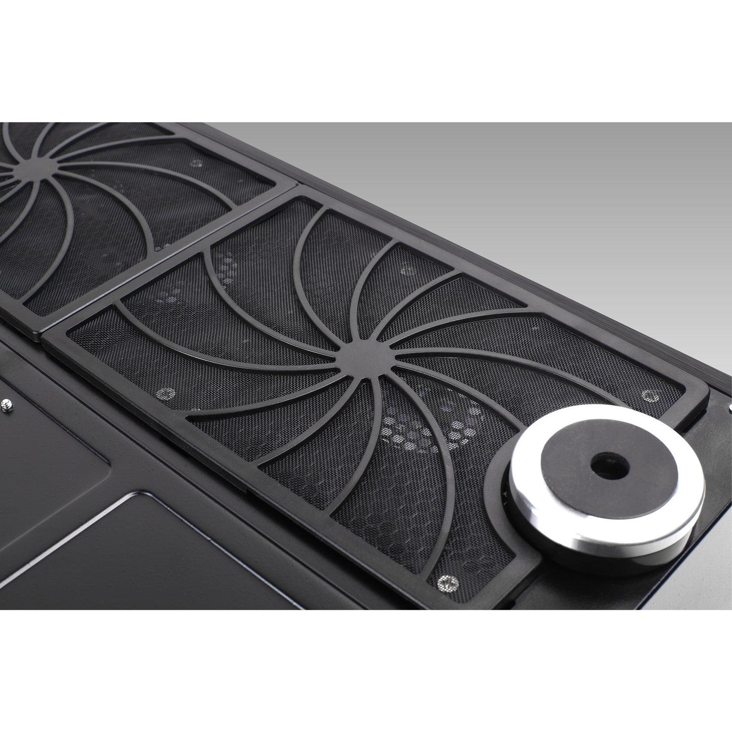 Silverstone Grandia GD07B