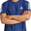 Adidas possède la chemise fonctionnelle run b
