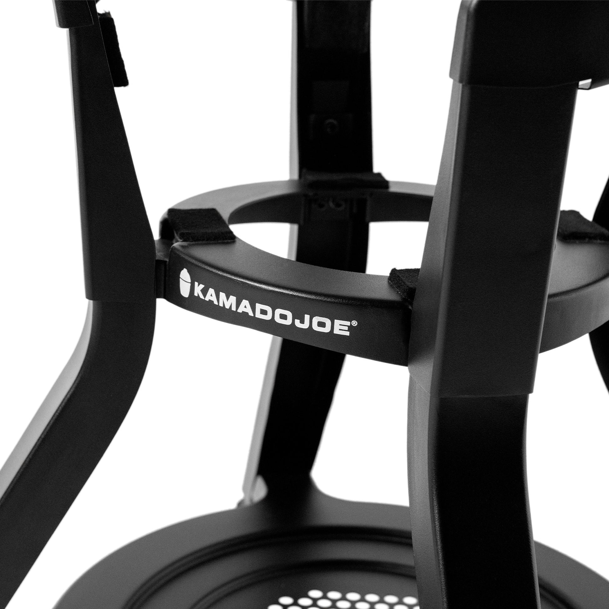 Kamado Joe Joe Jr-kar avec des tables latérales