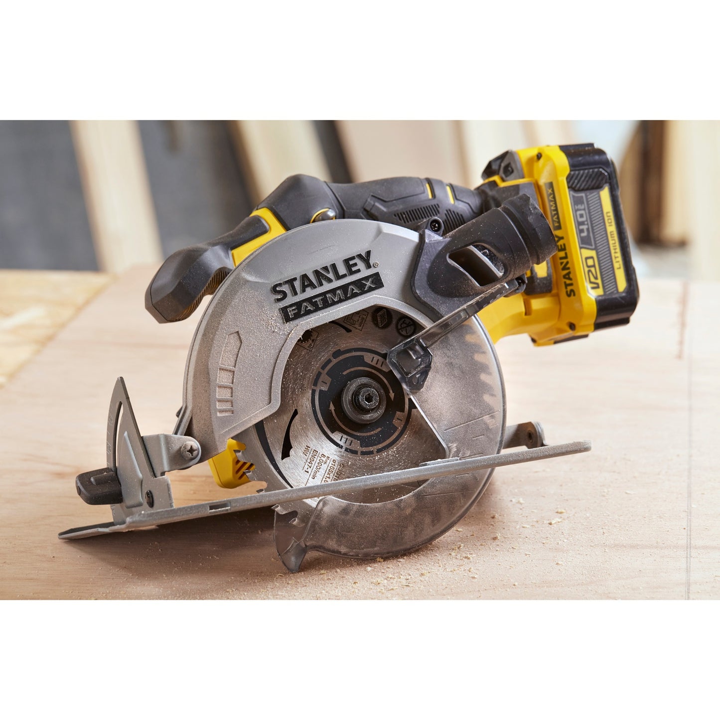 Scie circulaire Stanley FATMAX V20 18V