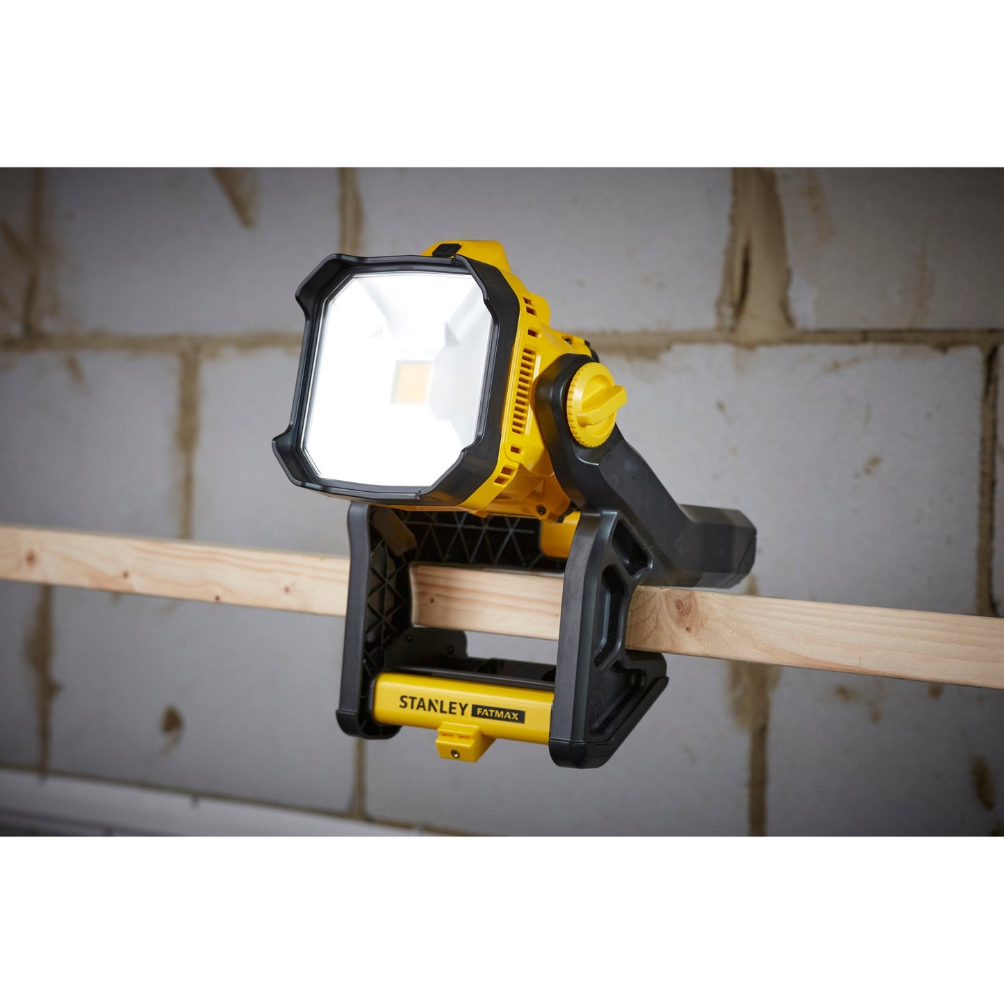 Lampe de travail Stanley FATMAX V20 18V