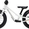 Les enfants montent sur le vélo d'équilibre Magura Dirt Hero 14