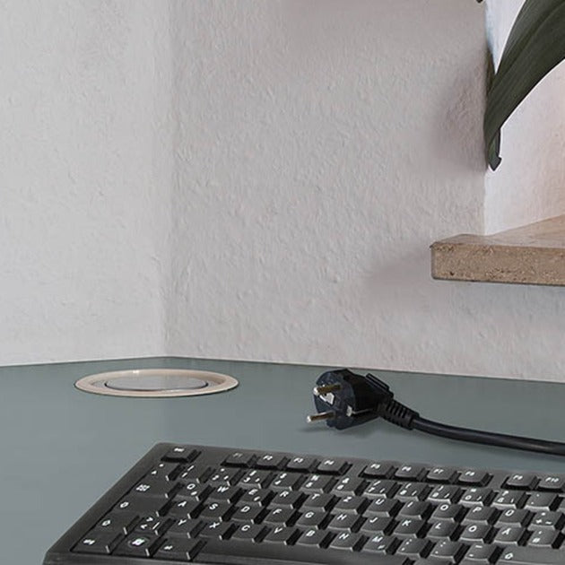 Brennenstuhl Tower stockage cette boîte avec USB