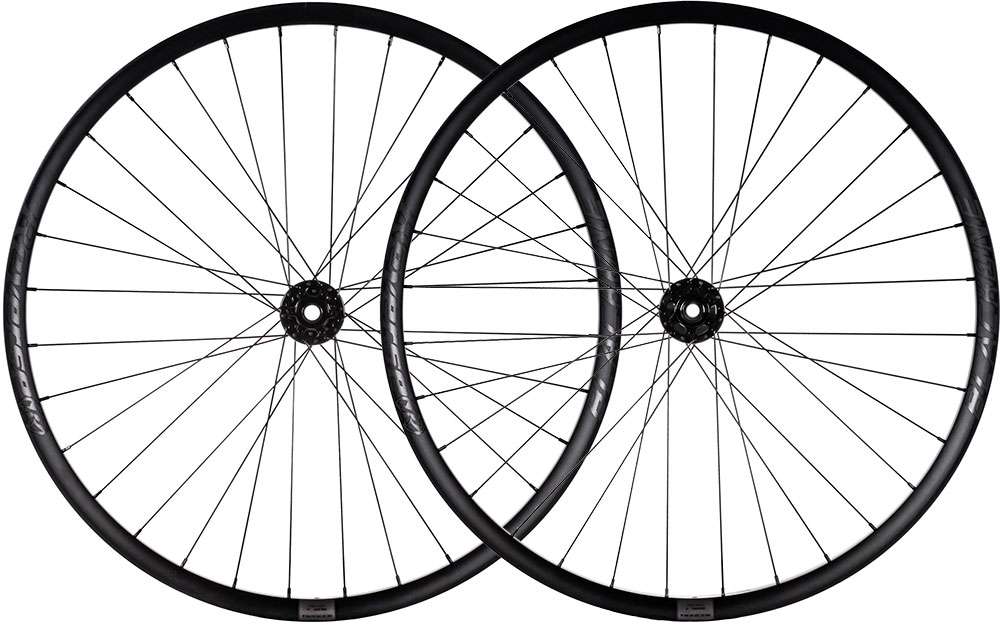 Paire de roues tubeless Reverse Components Black One 29 Boost