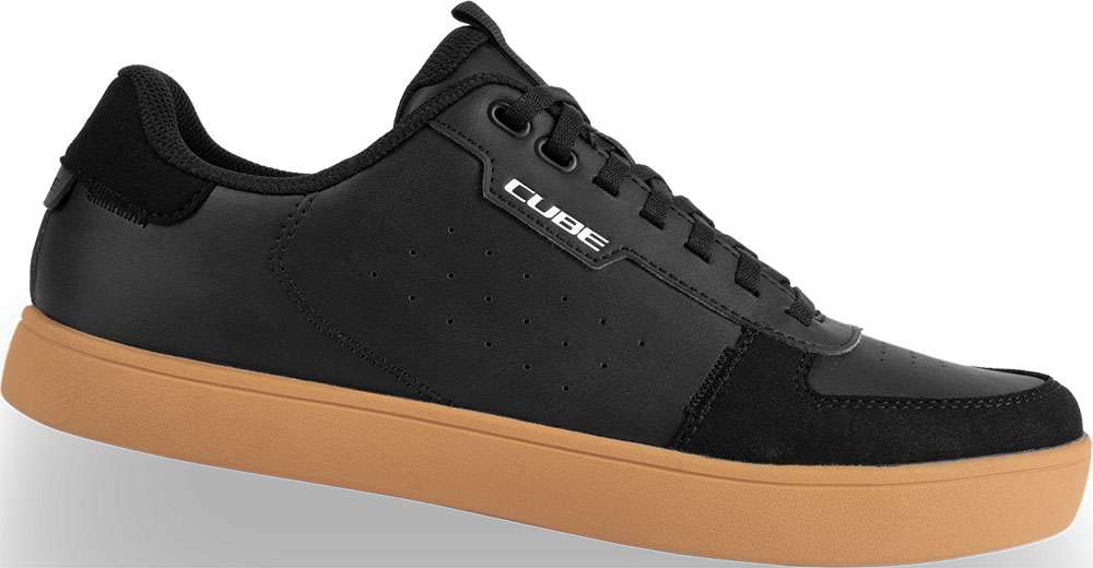 Labyrinthe cubique - chaussures vtt