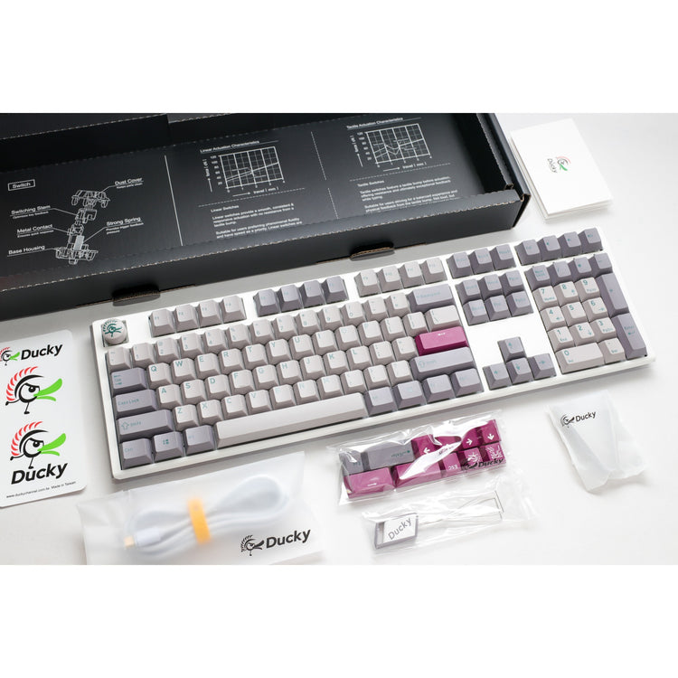 Ducky one 3 mist gray, clavier (gris clair, disposition américaine, rouge cerise mx, led rgb, pbt double-shot, remplaçable à chaud, mécanique charlatan)