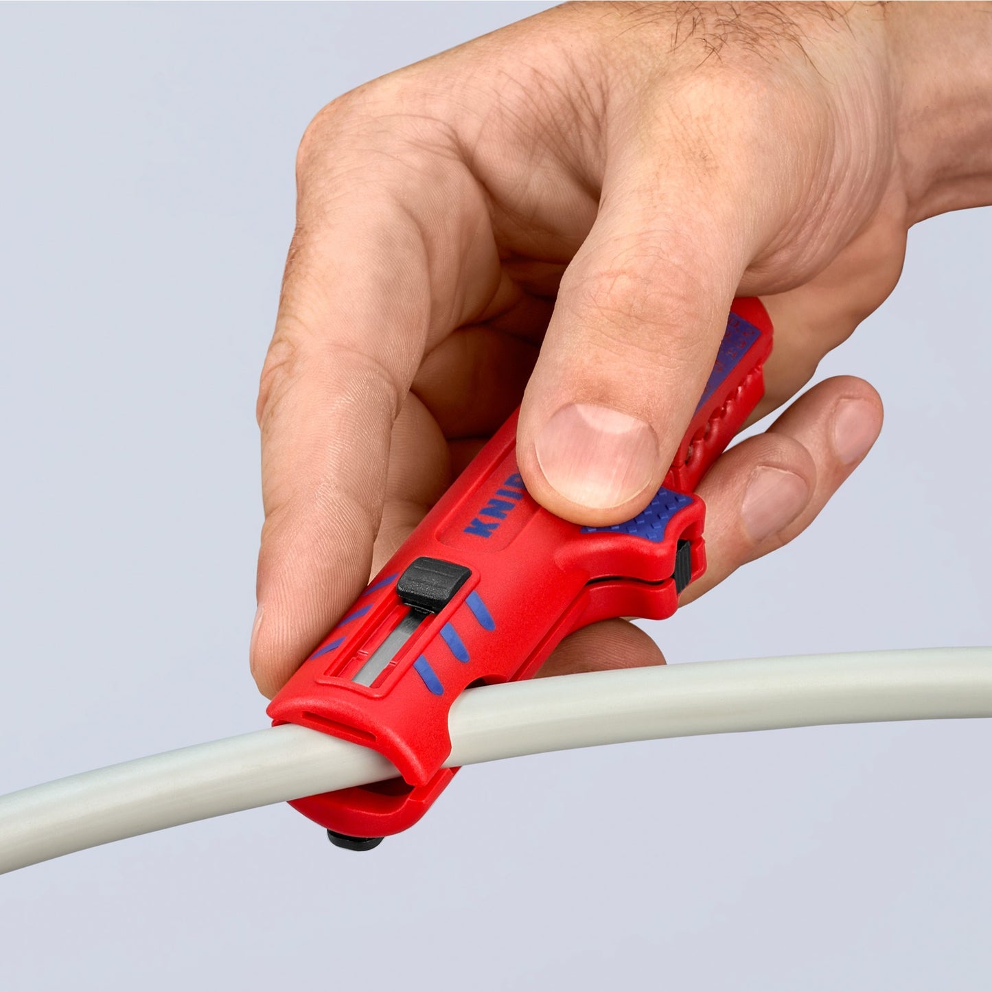 Stripper à câble universel Knipex 1685125SB