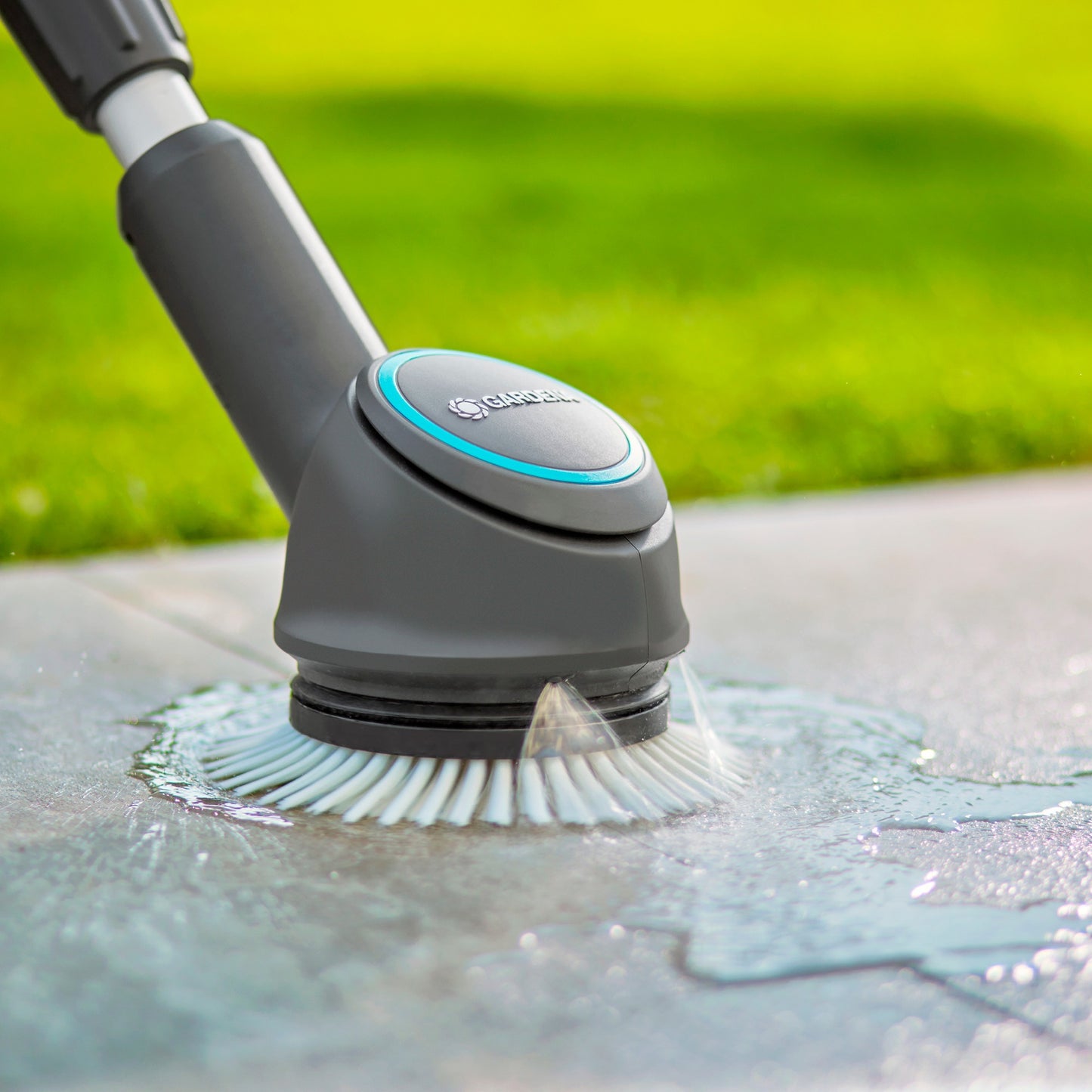 GARDENA AquaBrush avec brosse à disques, pour le système de nettoyage Aqu