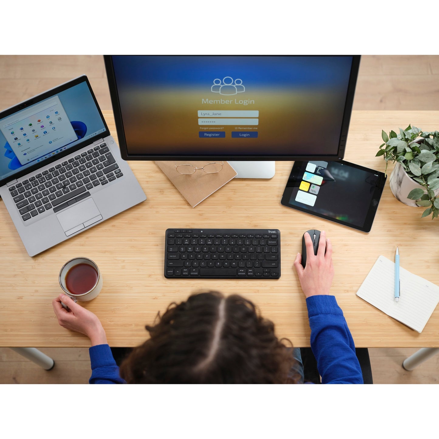 Faites confiance au clavier sans fil compact Lyra compact
