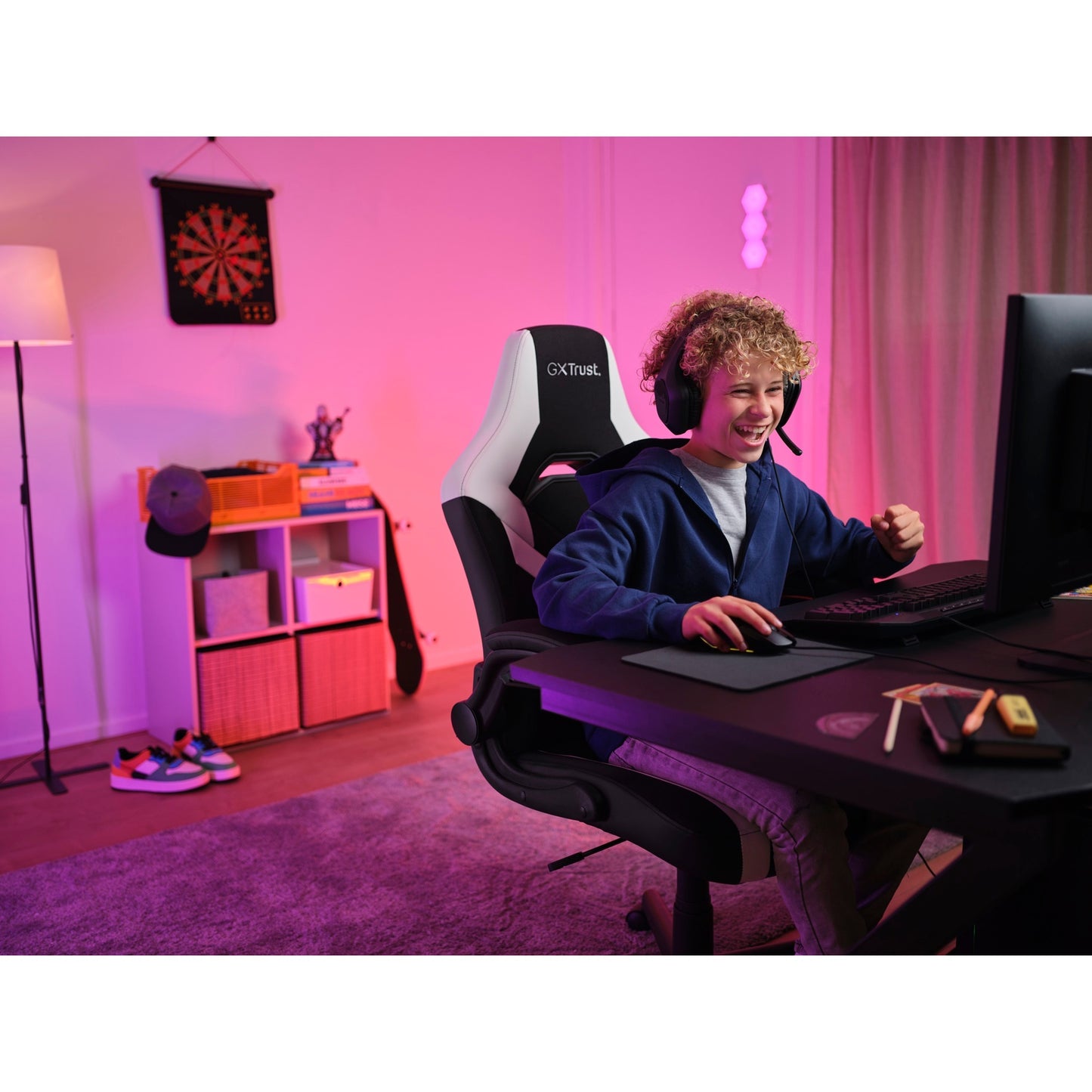 Trust GXT 703W Riye Gaming Chair