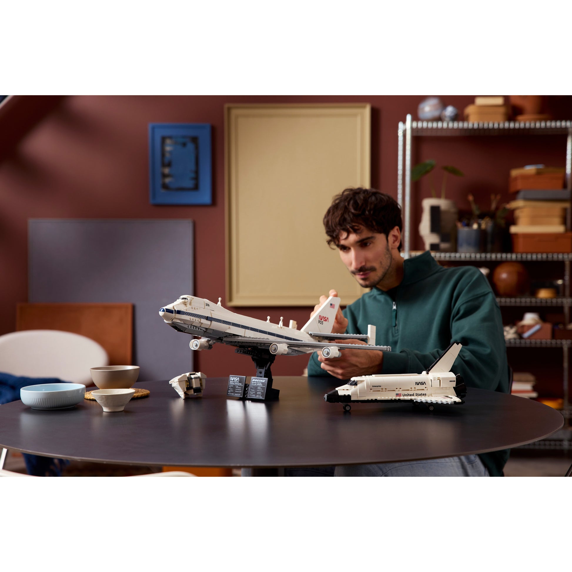 Icônes Lego - jouet de construction d'avions porte-navette (10360)