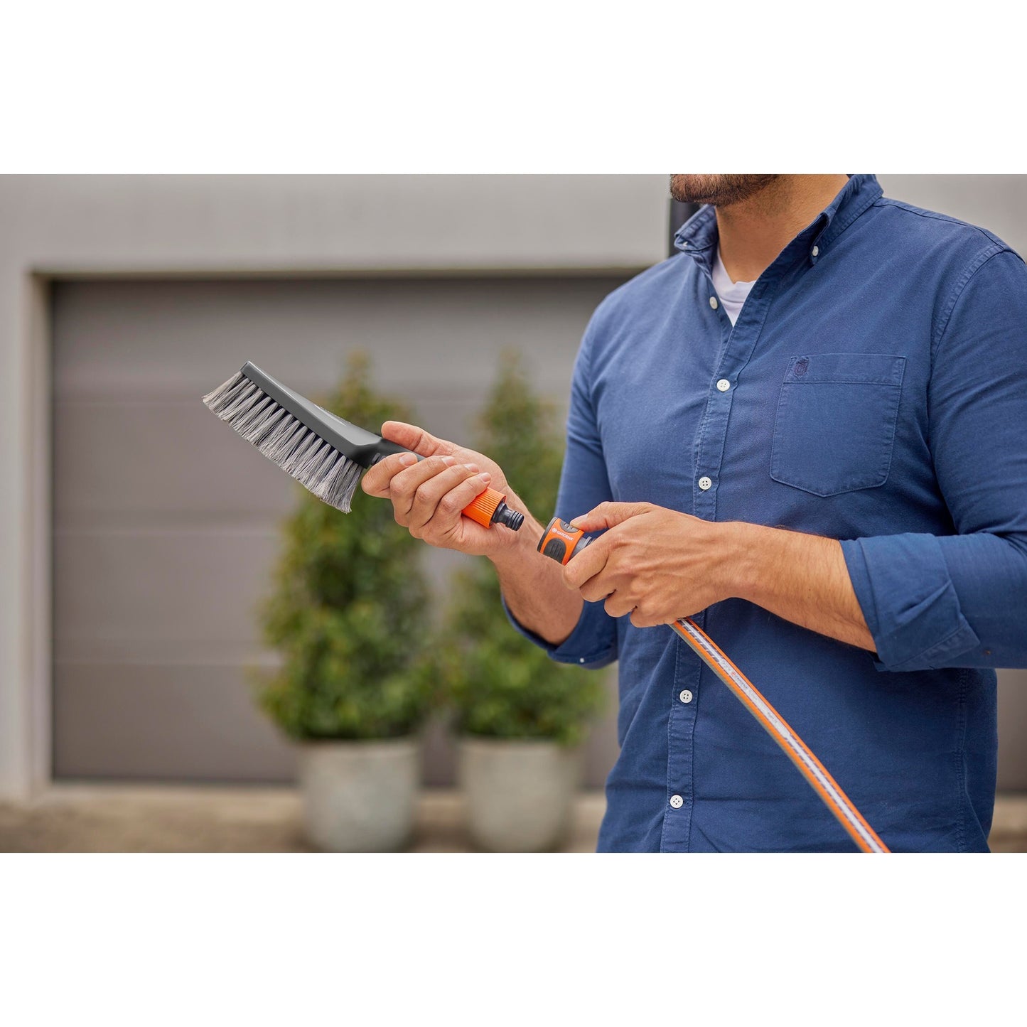 Ensemble de nettoyage de Gardena CleanSystem avec brosse à main m doux,