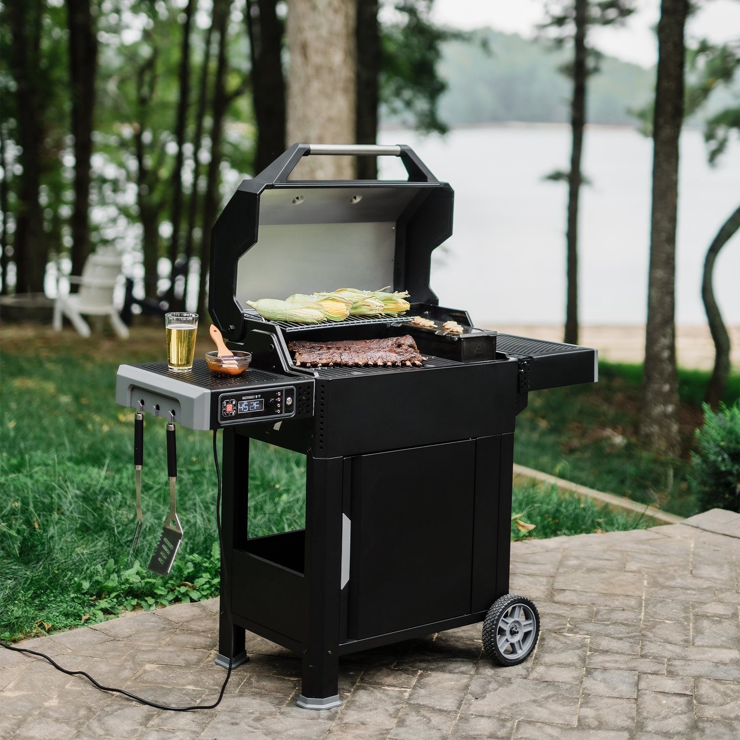 Masterbuilt Autoignite Series 545 Barbecue de charbon de bois numérique E