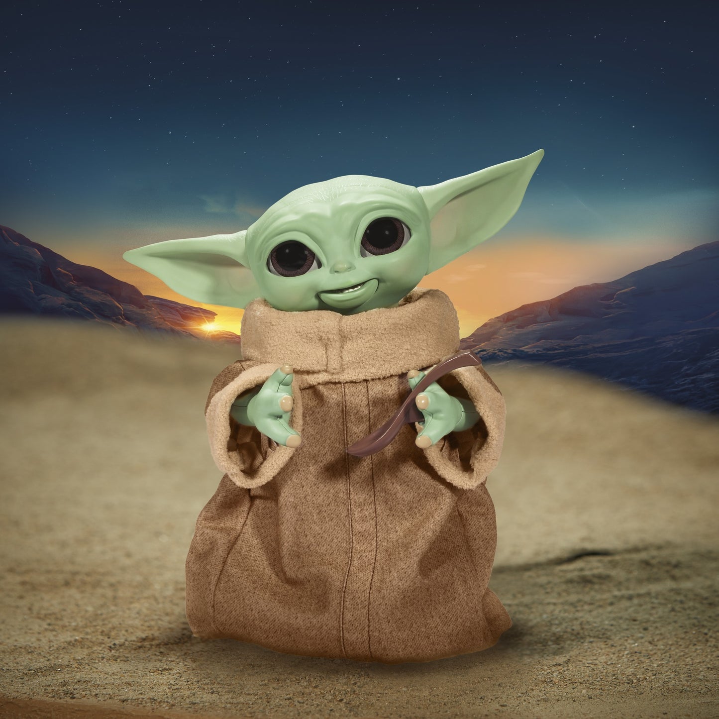 Hasbro Star Wars Galactic Snackin' Grogu