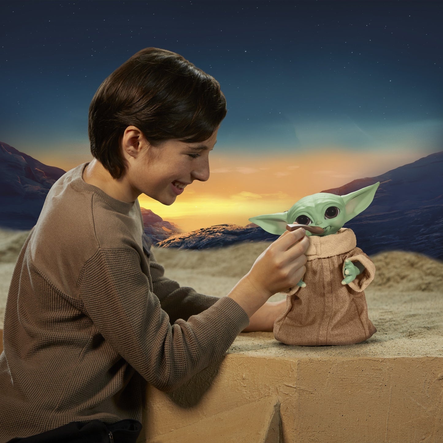 Hasbro Star Wars Galactic Snackin' Grogu