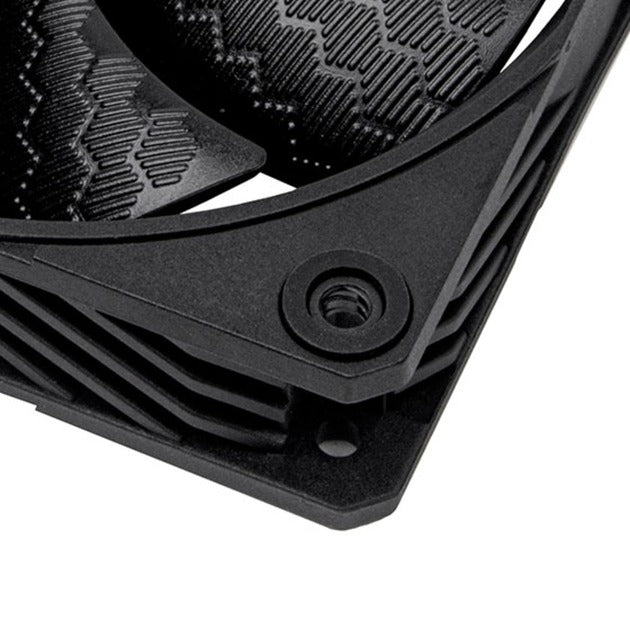 Silverstone Shark 120