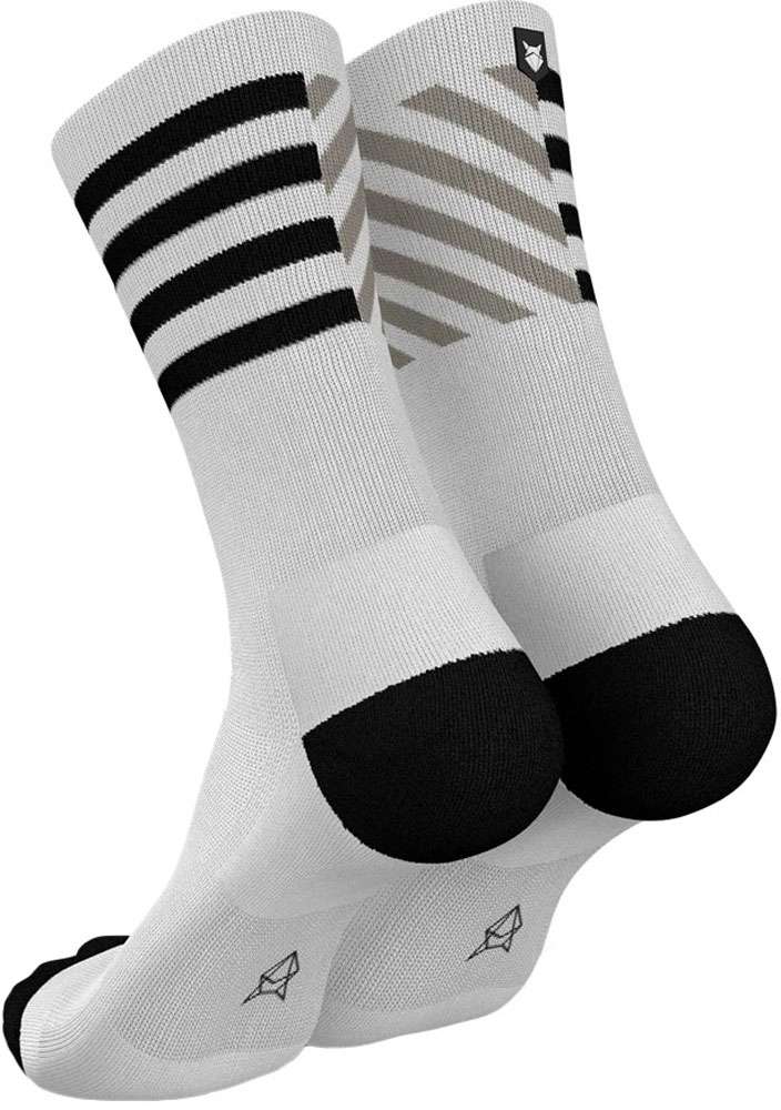 Incylence renouvelé 97 évolution - chaussettes