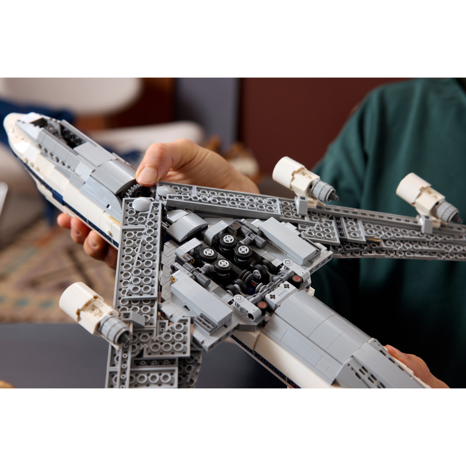 Icônes Lego - jouet de construction d'avions porte-navette (10360)