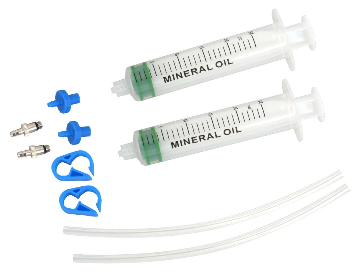 Kit de purge d'huile minérale Formula pour freins à disque Cura