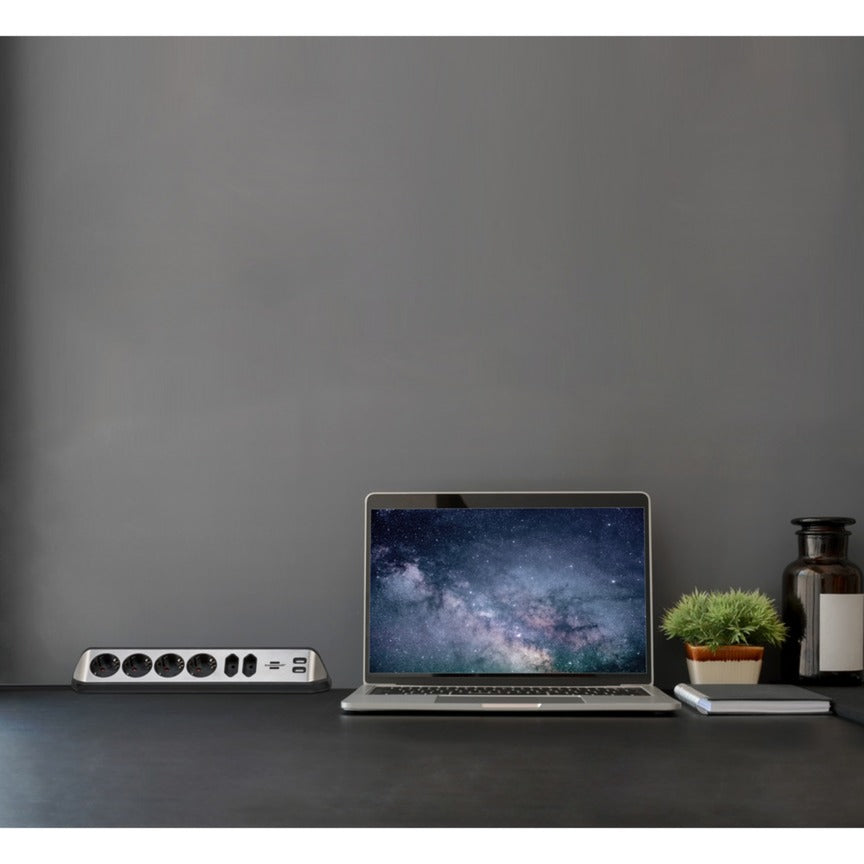 Brennenstuhl Estilo Corner Stop Contact 4 fois