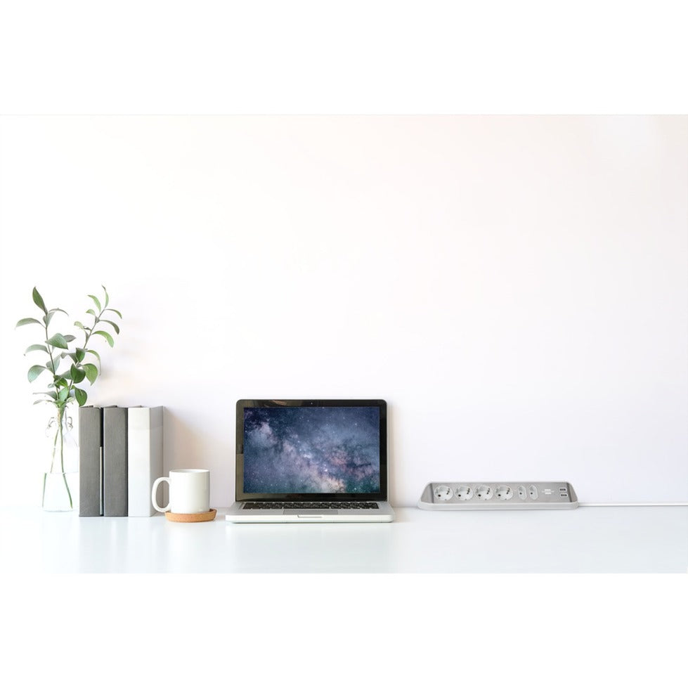 Brennenstuhl Estilo Corner Stop Contact 4 fois avec USB Charge Func