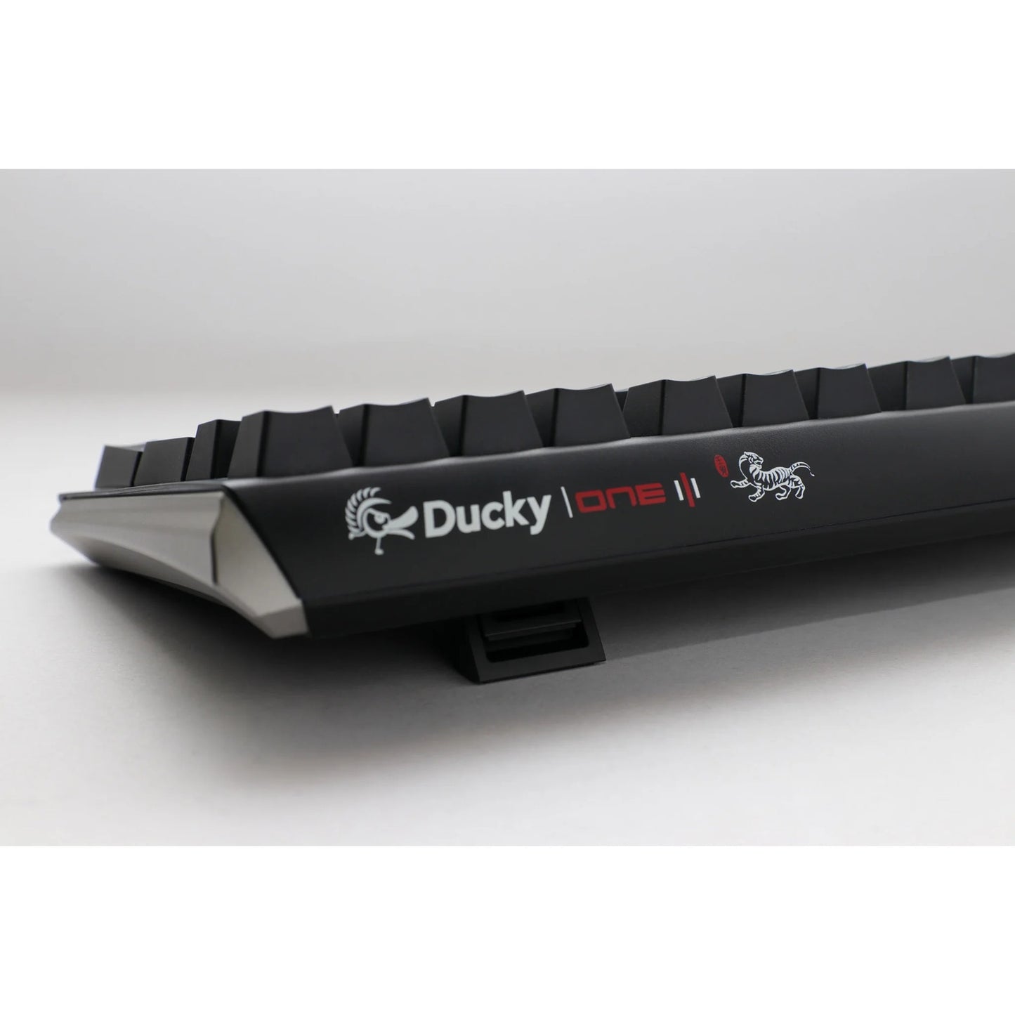 Ducky un 3 en noir de carbone