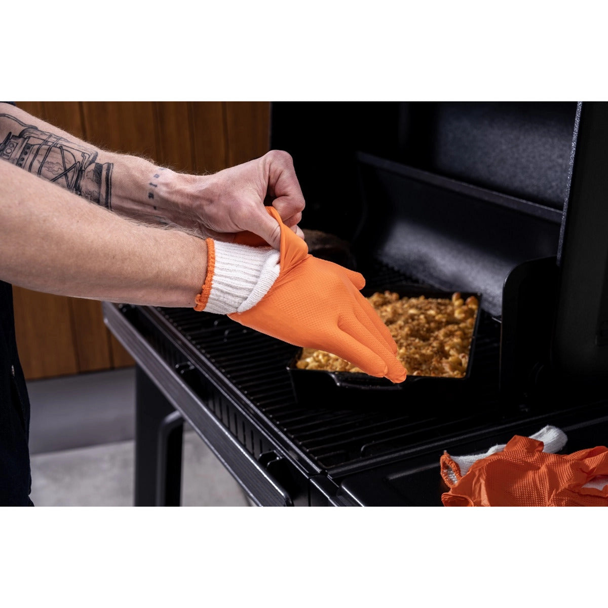 Gants de préparation pour barbecue Traeger (orange)