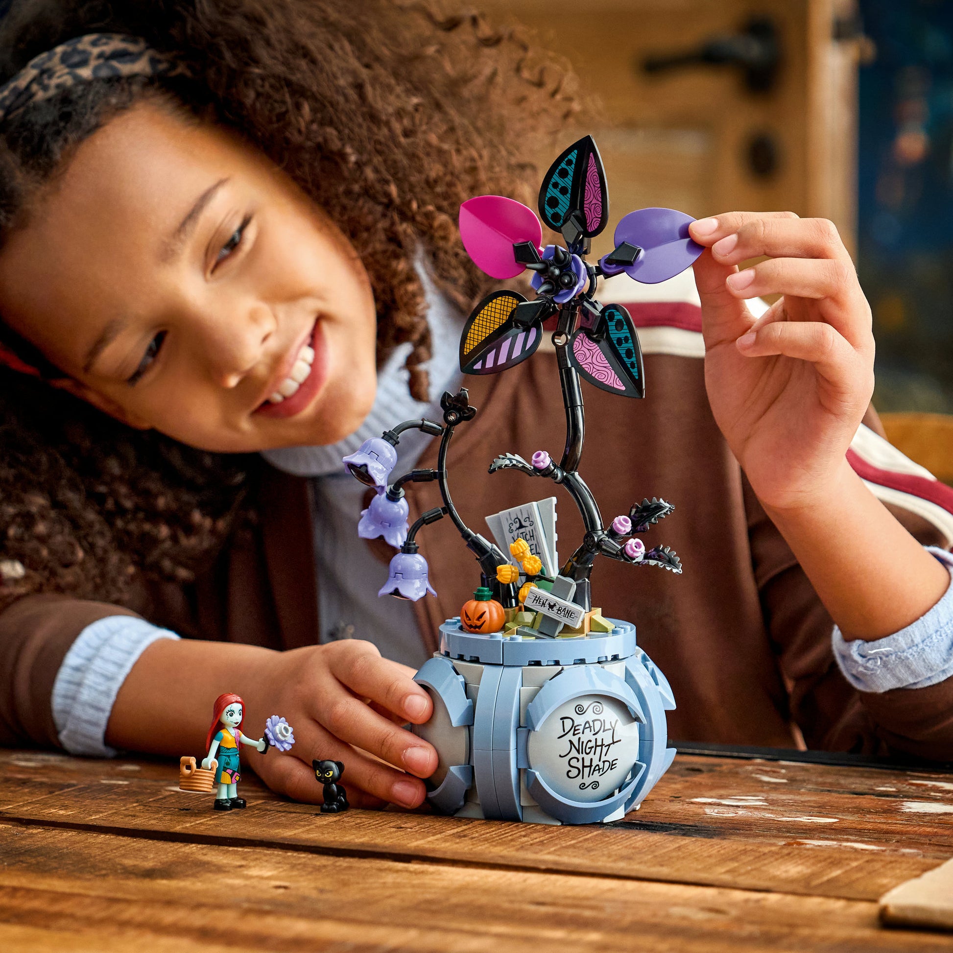 Lego Disney 43288 Le pot de fleur de Sally