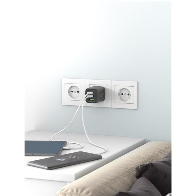 GOOBAY USB-C Snell Charger Nano (65 W) et câble textile USB-C