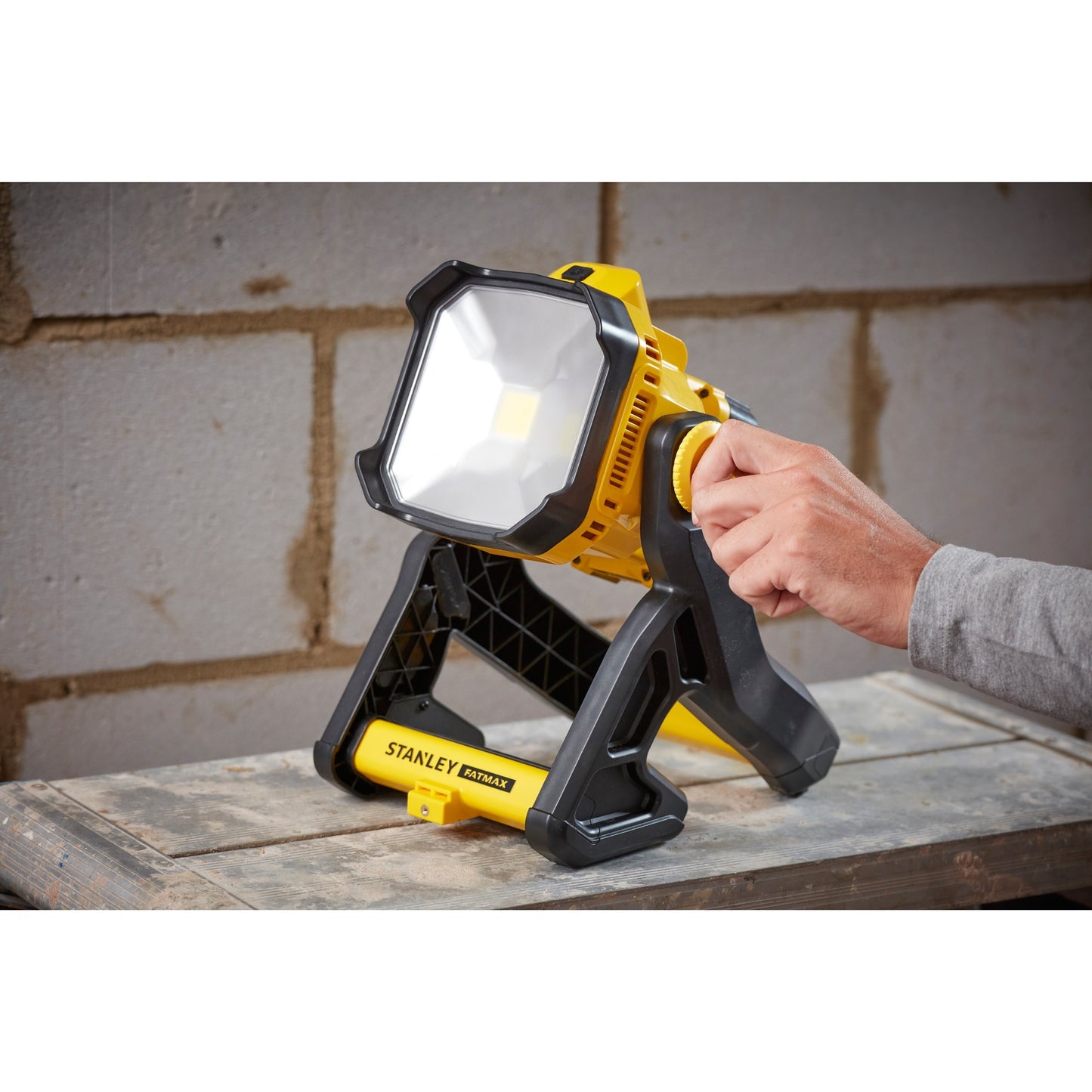 Lampe de travail Stanley FATMAX V20 18V