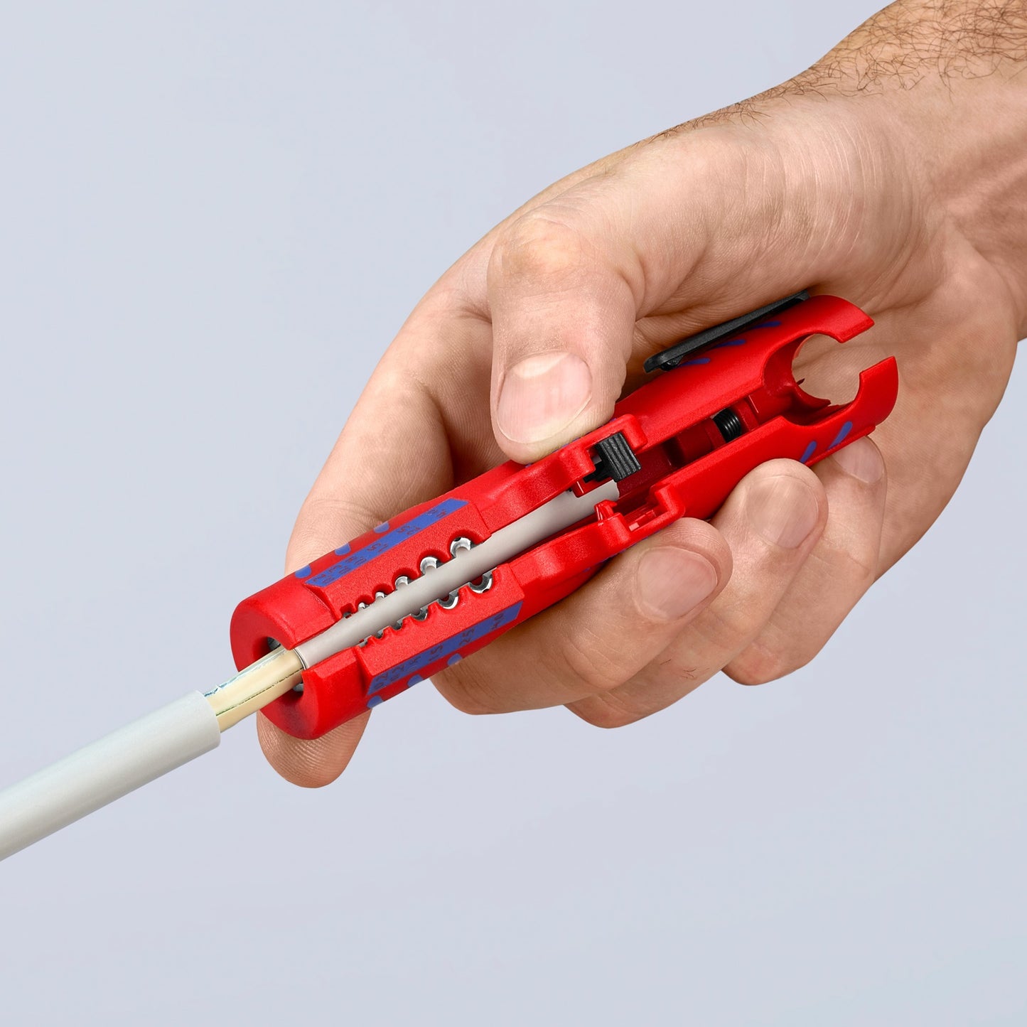 Stripper à câble universel Knipex 1685125SB