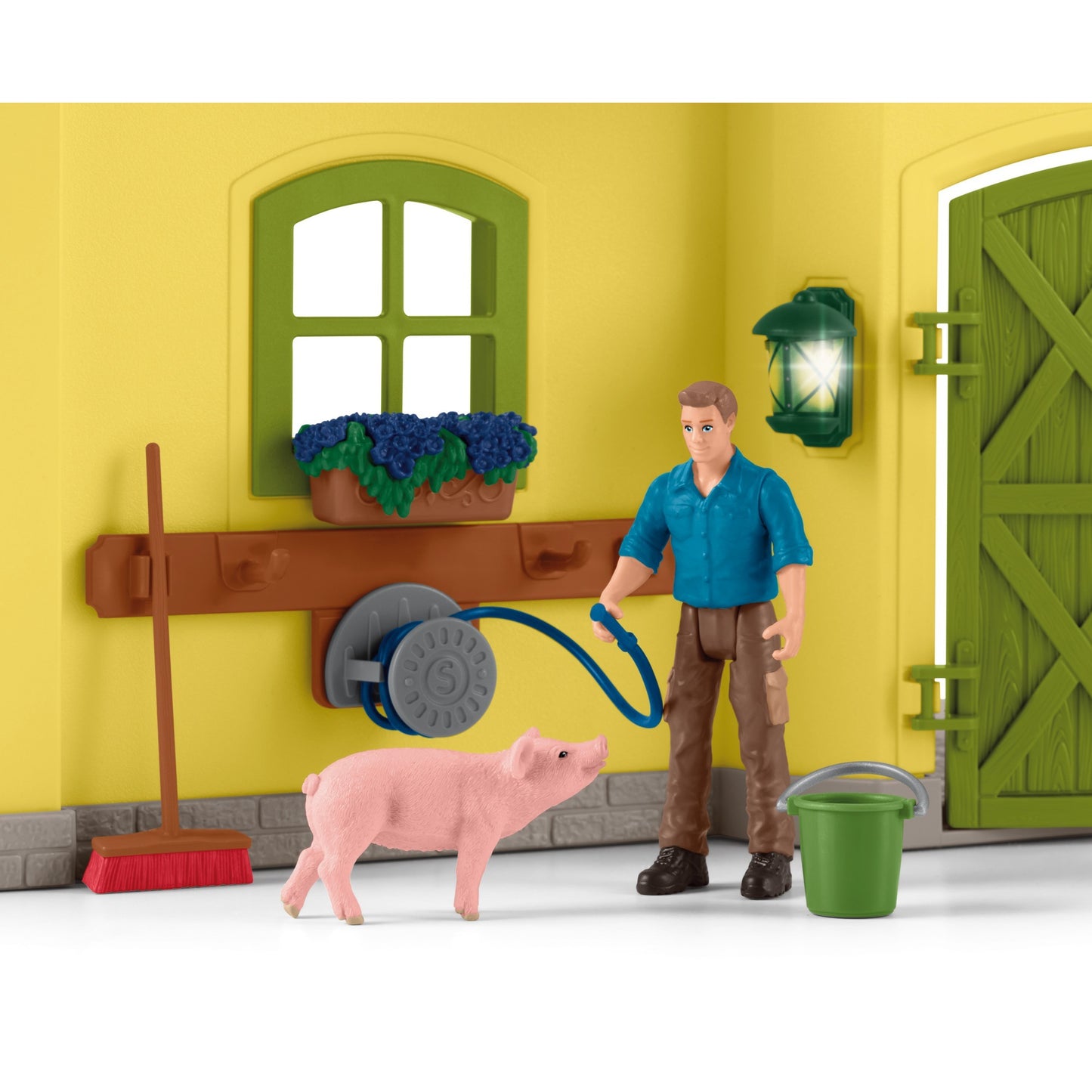 Schleich Farm World Large Stable 42605
