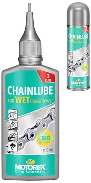 Lubrifiant de chaîne Motorex dans des conditions humides