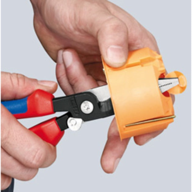 Installation de Knipex Electronics Tang 13 92 200