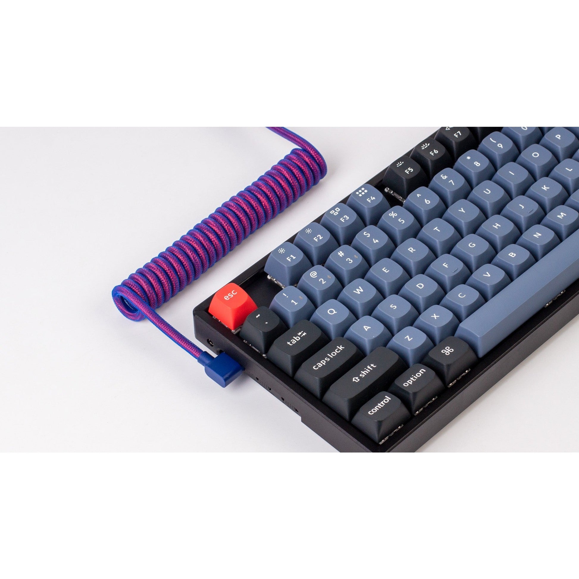 Câble aviateur enroulé Keychron Premium enroulé, incliné